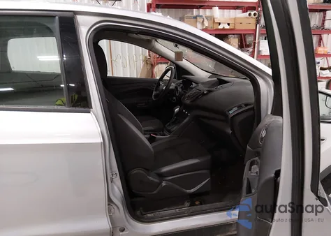 2013 Ford Escape S z USA, uszkodzony, nr VIN 1FMCU0F74DUA08893